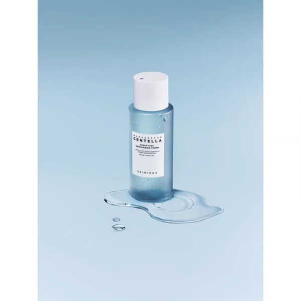 SKIN1004 Madagascar Centella Hyalu-Cica Brightening Toner jemné exfoliačné tonikum pre rozjasnenie a hydratáciu 210 ml