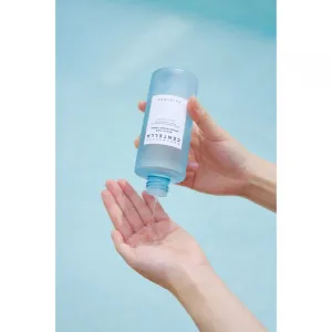 SKIN1004 Madagascar Centella Hyalu-Cica Brightening Toner jemné exfoliačné tonikum pre rozjasnenie a hydratáciu 210 ml
