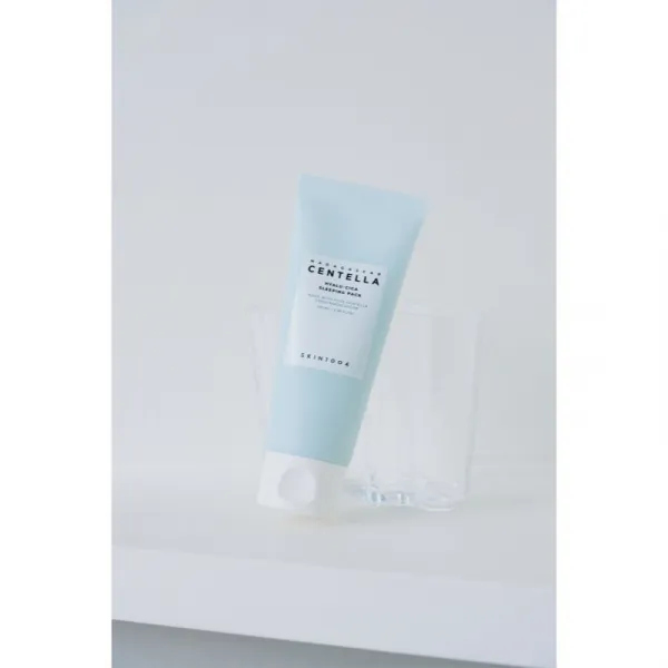 SKIN1004 Madagascar Centella Hyalu-Cica Sleeping Pack zdokonaľujúca a hydratačná maska na noc pre vypnutie pleti 100 ml