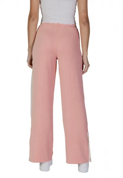 Tepláky Guess SUZANNE dámske, ružová farba, s nášivkou, V5RB00 KCO72