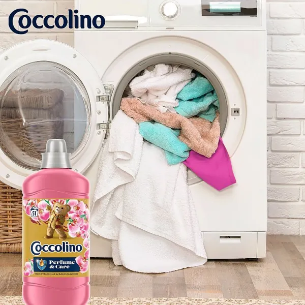 Coccolino Honeysuckle & Sandalwood koncentrovaný avivážny prípravok 51 praní 1275 ml