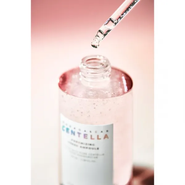 SKIN1004 Madagascar Centella Poremizing Fresh Ampoule detoxikačné pleťové sérum pre vyhladenie pleti a minimalizáciu pórov 100 ml