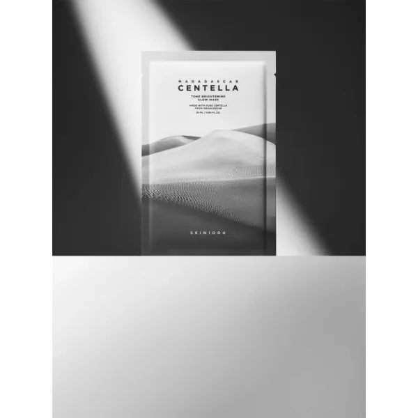 SKIN1004 Madagascar Centella Tone Brightening Glow Mask rozjasňujúca plátienková maska s upokojujúcim účinkom 25 ml
