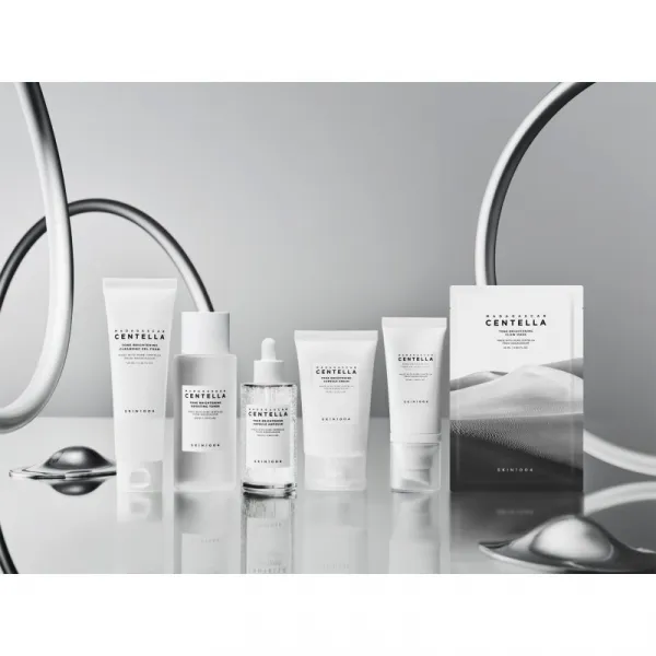 SKIN1004 Madagascar Centella Tone Brightening Glow Mask rozjasňujúca plátienková maska s upokojujúcim účinkom 25 ml