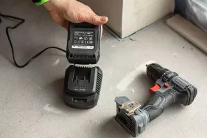 SadabatérieanabíjačkyGRAPHITEEnergy+2Ah