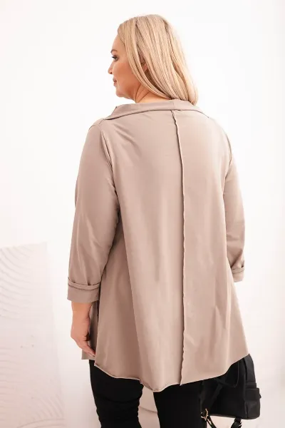 Plus size asymetrická blúzka s vyhrnutými rukávmi