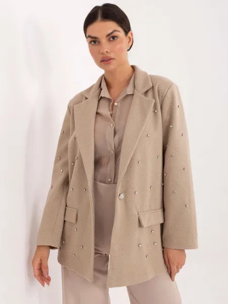 Béžový blazer s ozdobnými detailmi