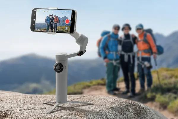 Insta360 Flow 2 Standard Bundle Summit White INST909
