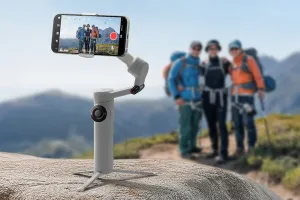 Insta360 Flow 2 Standard Bundle Summit White INST909