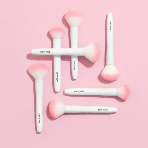 Wet n Wild Essential Powder Brush štetec na púder 1 ks
