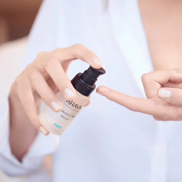 AHAVA Hyaluronic Acid Serum hydratačné pleťové sérum s kyselinou hyalurónovou 30 ml