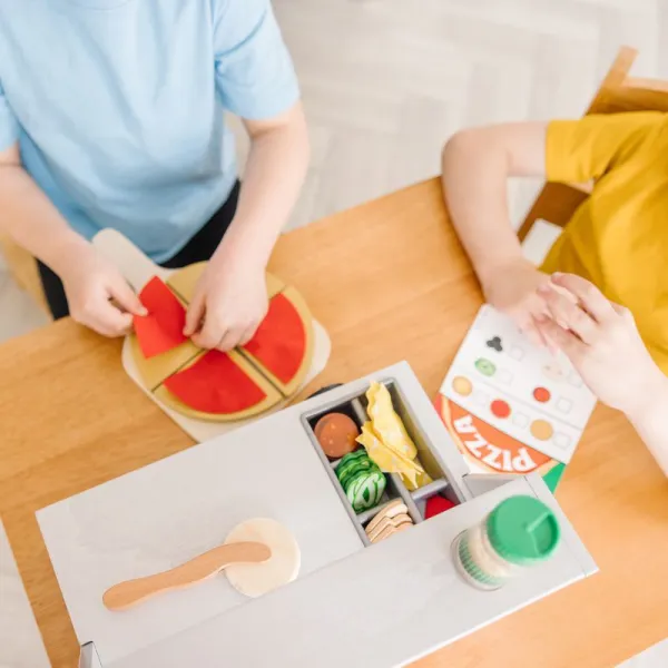 Melissa & Doug výroba pizze s pecou