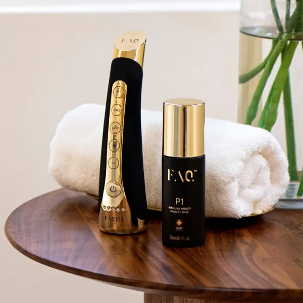 FOREO FAQ™ P1 Manuka Honey Primer intenzívny hydratačný a revitalizačný krém proti vráskam 30 ml