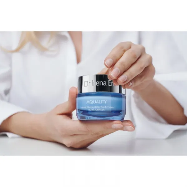 Dr Irena Eris Aquality Intense Moisturizing Youth Cream Light Formula intenzívne hydratačný krém s omladzujúcim účinkom 50 ml