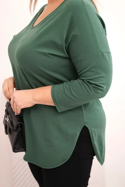 Kesi Dámska bavlnená blúzka Plus Size s V-výstrihom a podhodenými rukávmi tmavozelená khaki