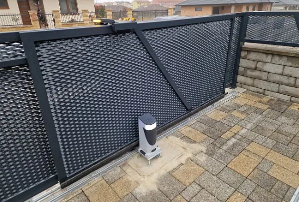 Nice SLH 400 - sada bez hrebeňa pre posuvnú bránu do 400kg