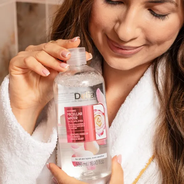 Delia Cosmetics Micellar Water Rose Petals Extract upokojujúca čistiaca micelárna voda 500 ml