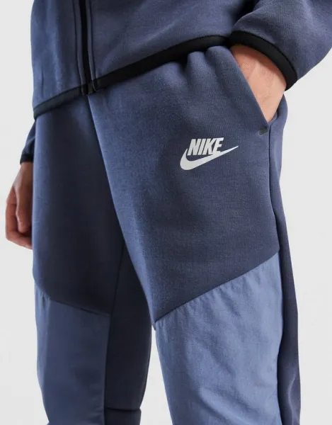 Nike Nohavice  B Nsw Tch Flc Jggr - Pd