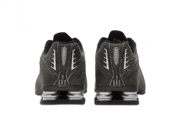 Nike Shox R4 Qs "Black" (IO4544-002)