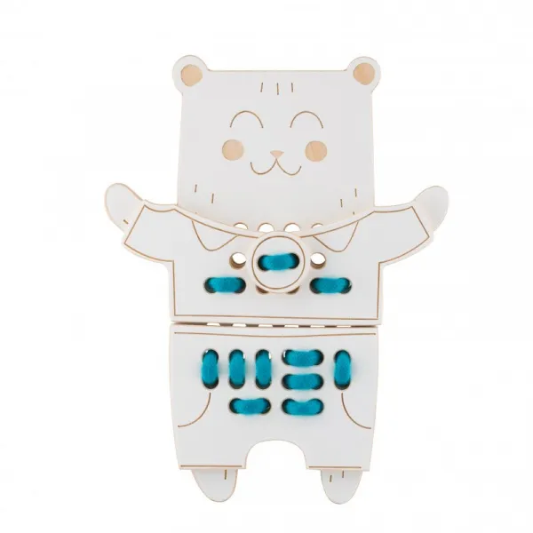 Milin Wooden Lacing Toy Mr. Teddy aktivity hračka 22 cm x 17 cm x 0,7 cm 1 ks
