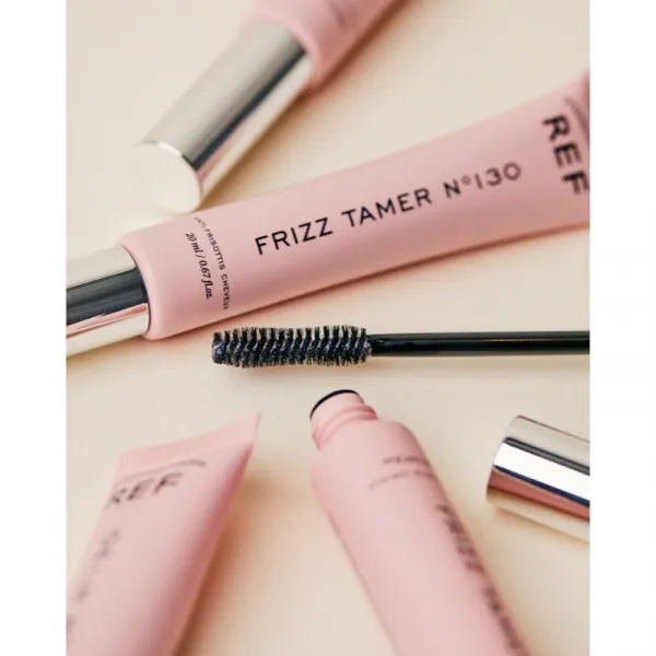 REF Frizz Tamer N°130 uhladzujúca starostlivosť na vlasy 20 ml