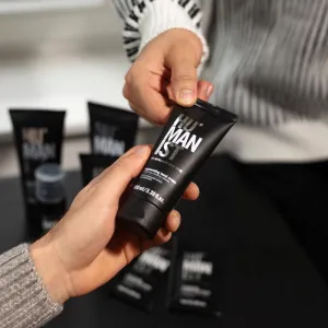 Delia Cosmetics Humanist regeneračný krém na ruky 100 ml