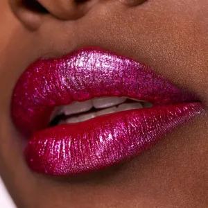 MAC Cosmetics Dazzlelips Crayon trblietavý rúž v ceruzke odtieň Yum Yummy 1.5 g