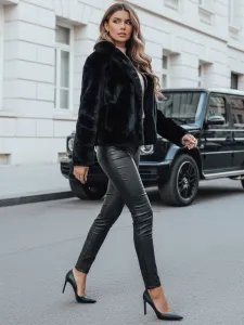 Dámsky krátky čierny kožuch GLAMFLUFFY
