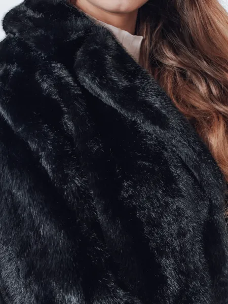 Dámsky krátky čierny kožuch GLAMFLUFFY