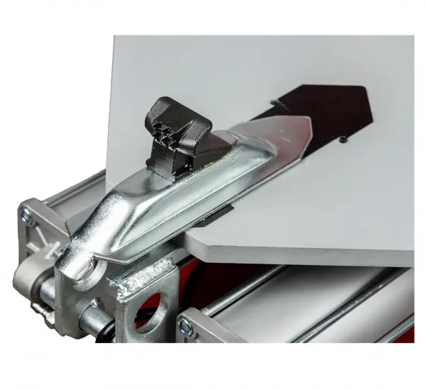 REDATS M-205F – poloautomatická prezúvačka pneumatík 230 V