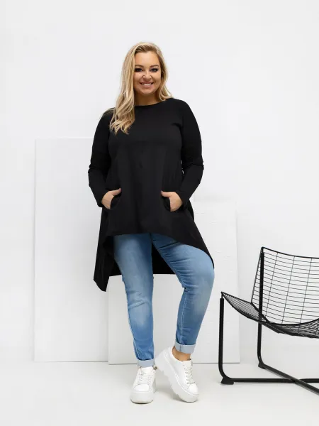 Čierna plus size blúzka s vreckami