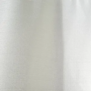 Krásny lesklý záves v krémovej farbe 140 x 250 cm