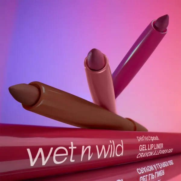 Wet n Wild Perfect Pout dlhotrvajúca ceruzka na pery odtieň Currant Mood 0.25 g