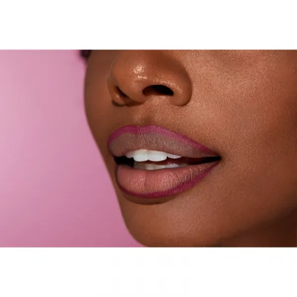 Wet n Wild Perfect Pout dlhotrvajúca ceruzka na pery odtieň Currant Mood 0.25 g