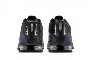 Nike Shox R4 "Black Metallic" (IO4546-002)