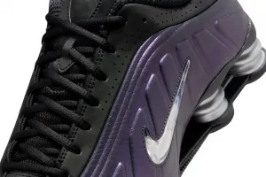 Nike Shox R4 "Black Metallic" (IO4546-002)