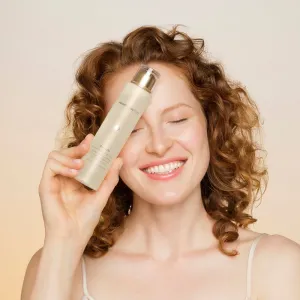 Health Labs Care Glow On Body Exfoliating Serum vyhladzujúce exfoliačné sérum s 2% kyselinou salicylovou 100 ml