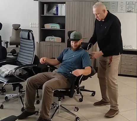 METTA Ergonomická kancelárska stolička YOGA 4D Triumph, čierna