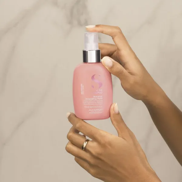 Alfaparf Milano Semi di Lino Moisture Nutritive Detangling Fluid bezoplachová hydratačná starostlivosť pre jednoduché rozčesávanie vlasov 125 ml