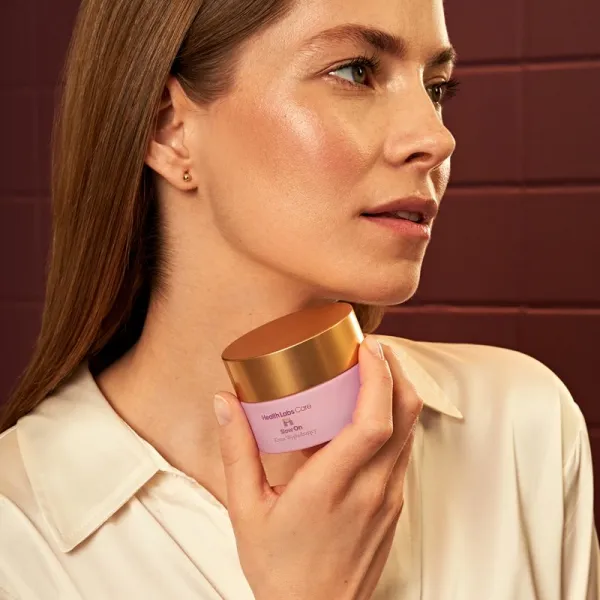 Health Labs Care Slow On krém na tvár s liftingovým efektom 50 ml