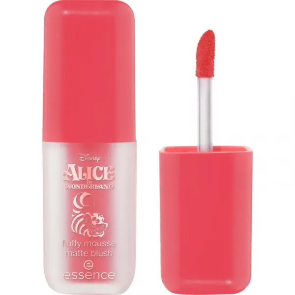 essence Disney Alice in Wonderland tekutá lícenka s matným efektom odtieň 01 - Absolutely Paw-Some 3.7 g