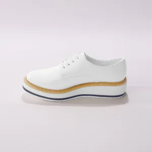 Derbies na kline, biele