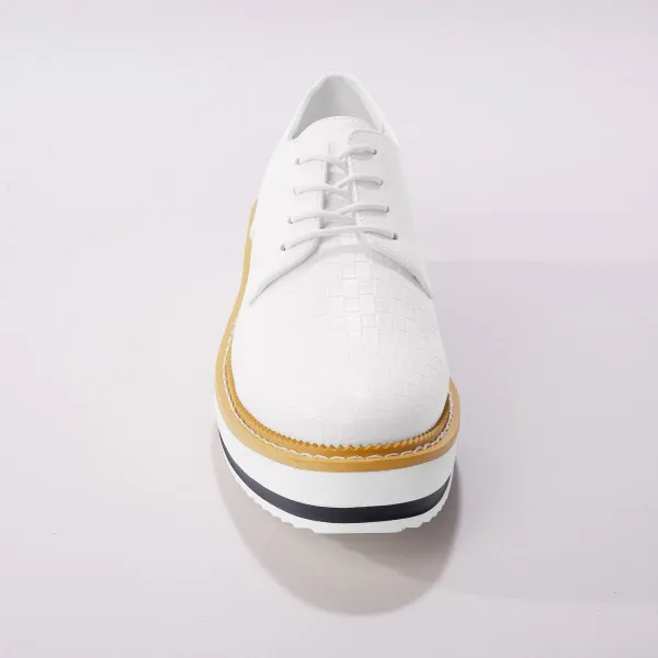 Derbies na kline, biele