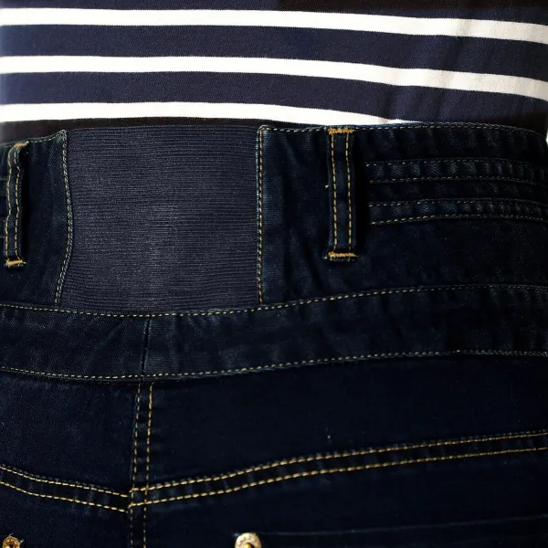 Džínsy s vysokým pásom, strih bootcut
