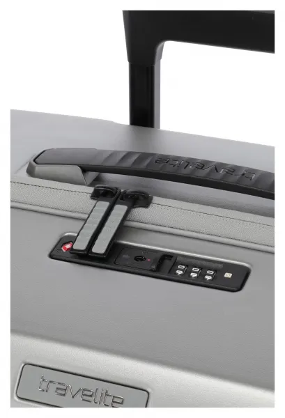 Malý škrupinový kufor Travelite Millennium S Silver