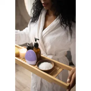 FOREO LUNA™4 Plus čistiaci sonický prístroj s termo funkciou a spevňujúcou masážou pre citlivú pleť 1 ks