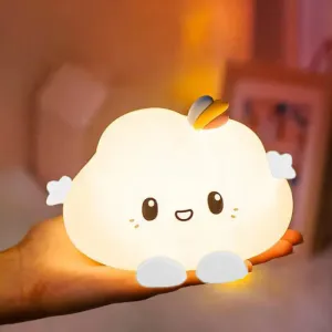 Dekoračná lampa v tvare obláčika RGB LED