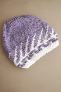 Dámska zimná čiapka s geometrickým vzorom