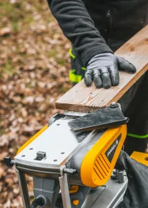 Elektrický hoblík PM-SE-2000T – 1600 W, s príslušenstvom a stolovou základňou