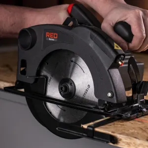 Ručná kotúčová píla na drevo RTRPT0006 s laserovým vedením 2250 W